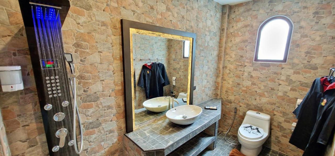 Potterland Luxury Pool Villa Pattaya Walking Street 6 Bedrooms Exterior foto
