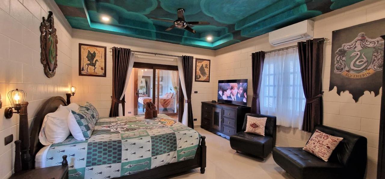 Potterland Luxury Pool Villa Pattaya Walking Street 6 Bedrooms Exterior foto